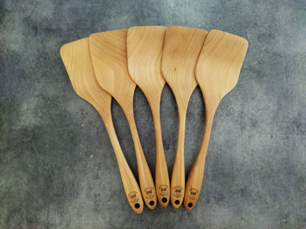 Plusieurs spatules bois